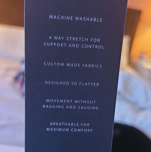 Lysse - Charity Pencil Skirt - Picture 4 of 6